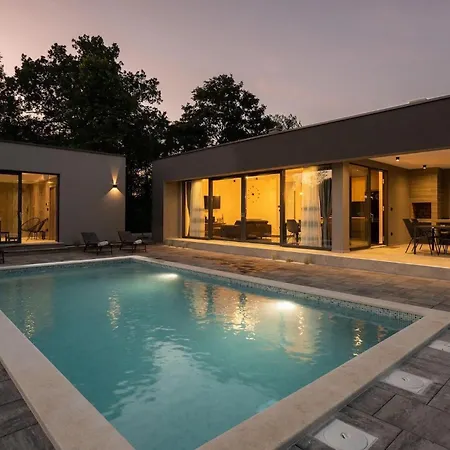 Alison Holiday home *
